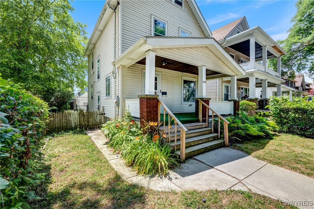 photo 4 : 2239 Willow Avenue, Niagara Falls NY 14305