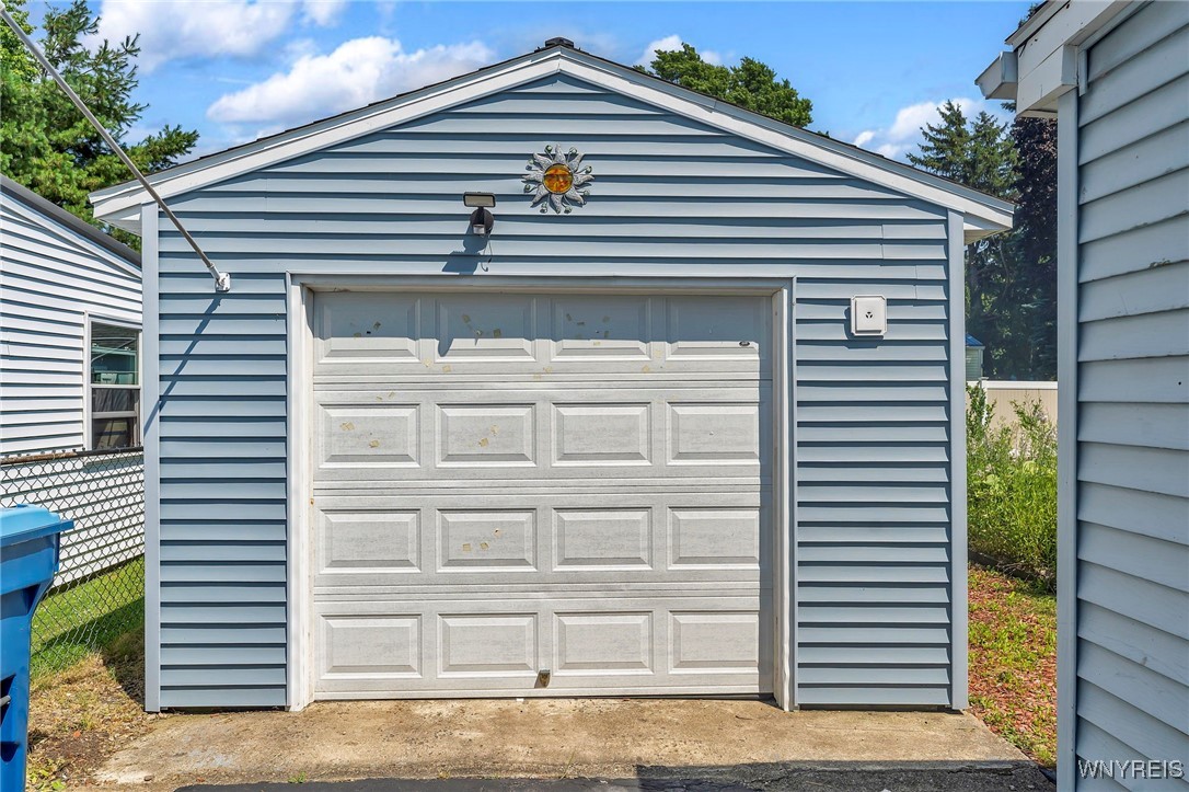 photo 2 : 6689 Prescott Drive, Evans NY 14047
