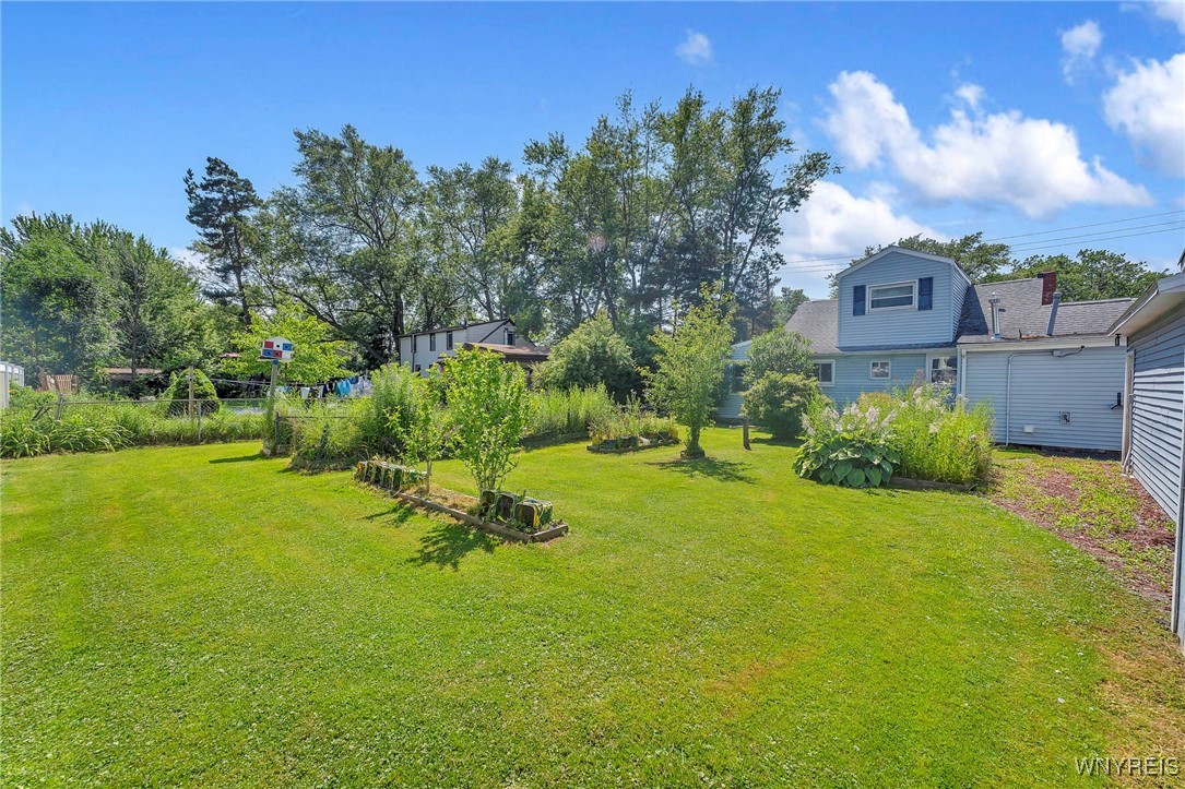 photo 4 : 6689 Prescott Drive, Evans NY 14047