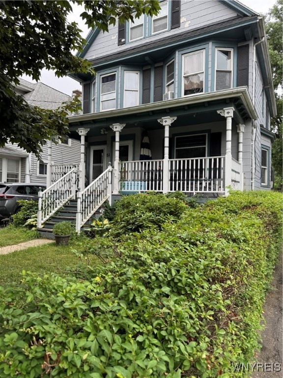 photo Fg: 51 Ashton Place, Buffalo NY 14220