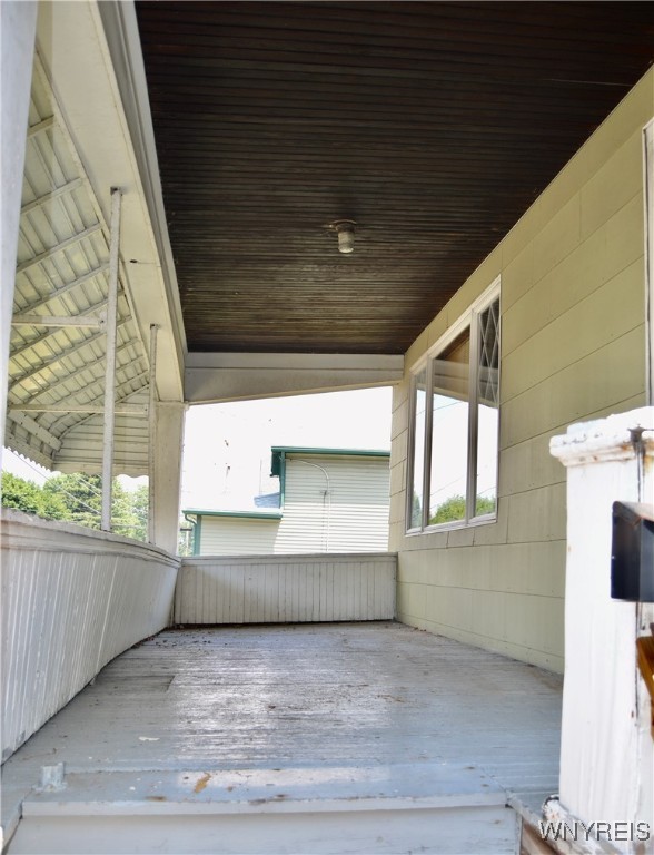 photo c1kHNi6pHB-nPBMUg7xe0qZA: 77 Harlem Road, West Seneca NY 14224