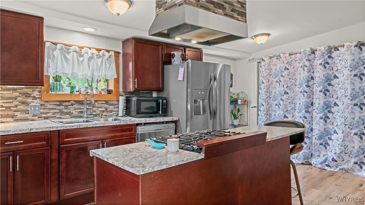 photo 4 : 7160 Ward Road, Wheatfield NY 14120