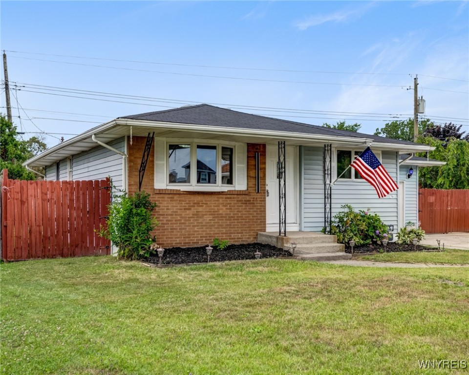 photo 2 : 41 Dennis Lane, Cheektowaga NY 14227