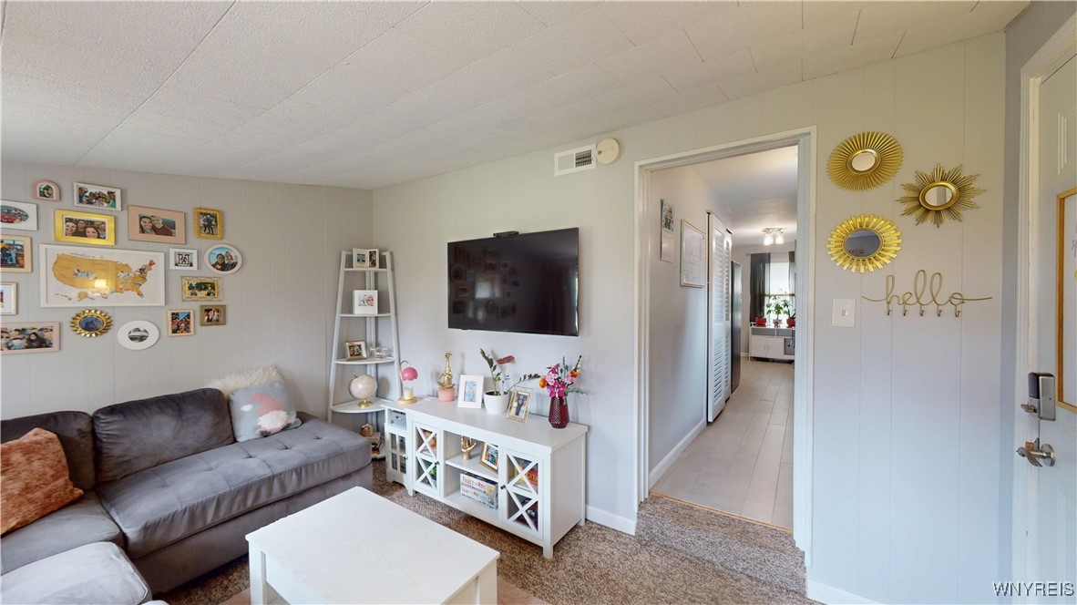photo 2 : 78 Heather Road, Cheektowaga NY 14225