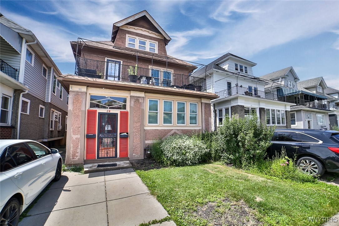 photo 2 : 24 North Park Avenue 1, Buffalo NY 14216