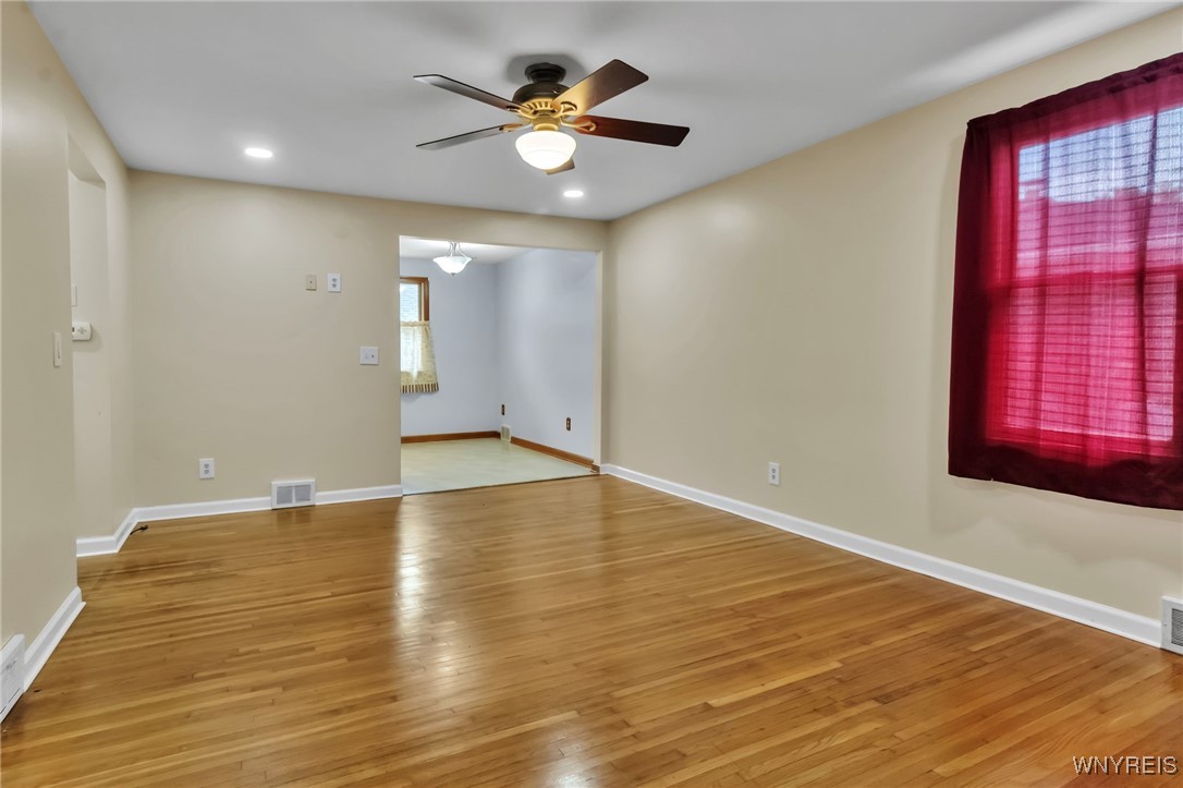 photo 3 : 50 Harvard Avenue, Cheektowaga NY 14043