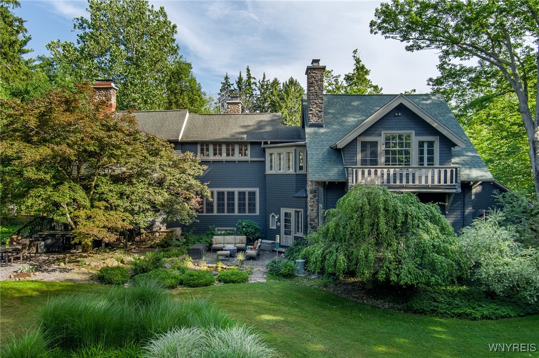 photo CbYZ-j9RsTE6KPy0Th38tfK-Kn: 1632 South Creek Road, Evans NY 14047