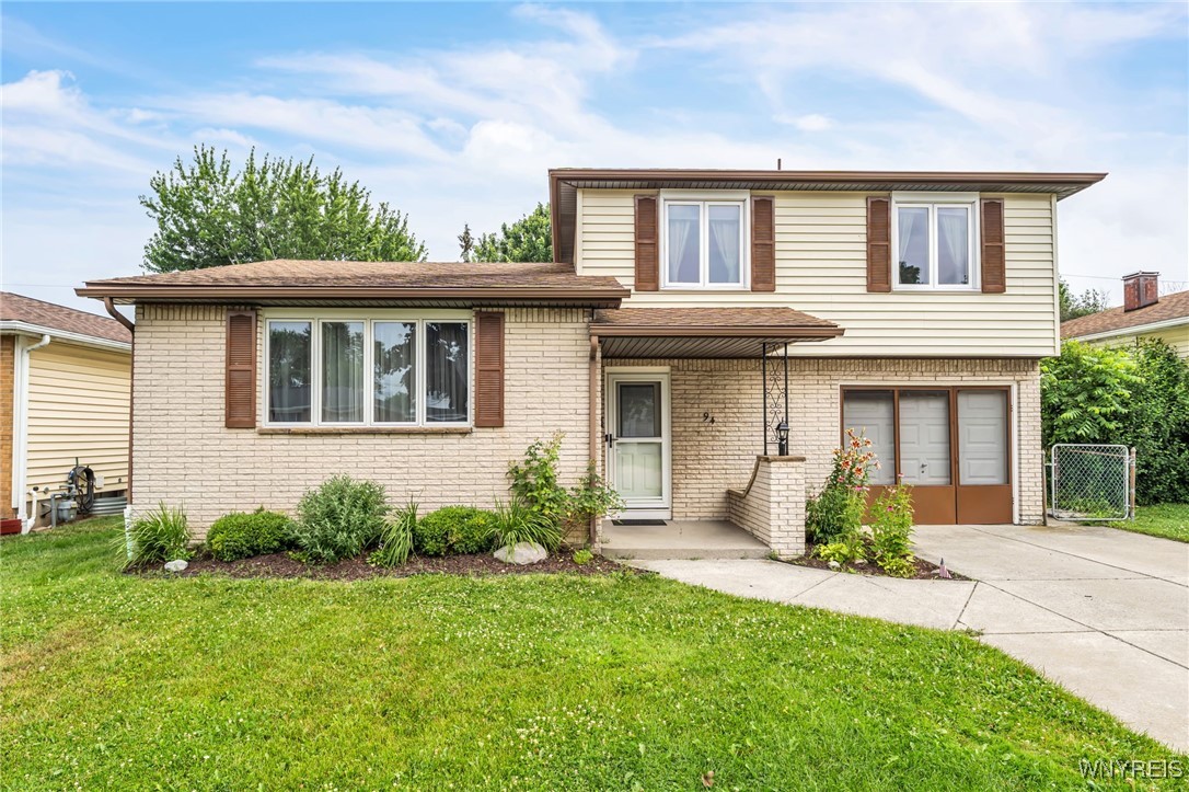 photo : 94 North Seine Drive, Cheektowaga NY 14227