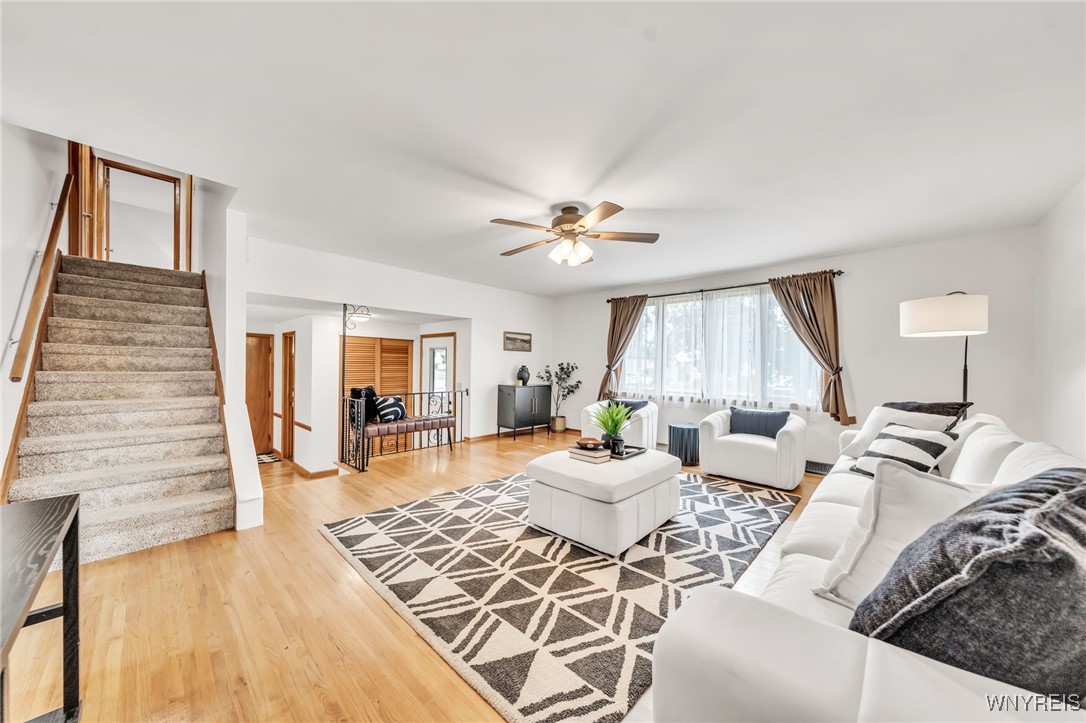 photo 2 : 94 North Seine Drive, Cheektowaga NY 14227