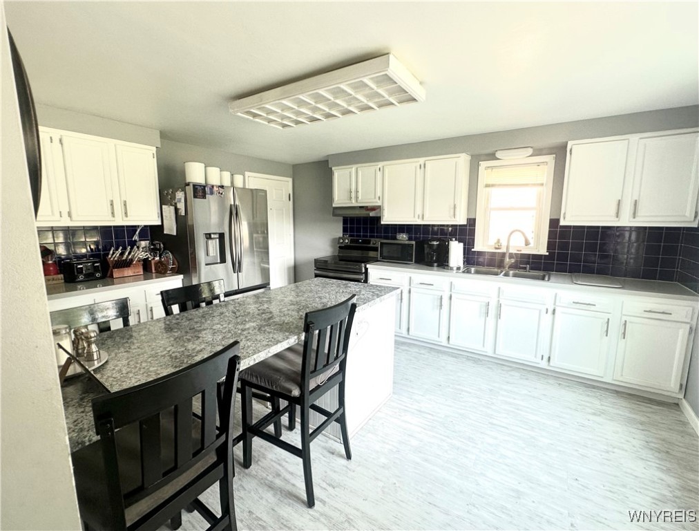 photo 2 : 93 Century Drive Drive, West Seneca NY 14224