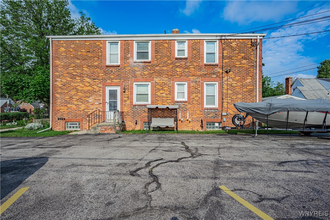 photo 3 : 806 Cleveland Drive, Cheektowaga NY 14225