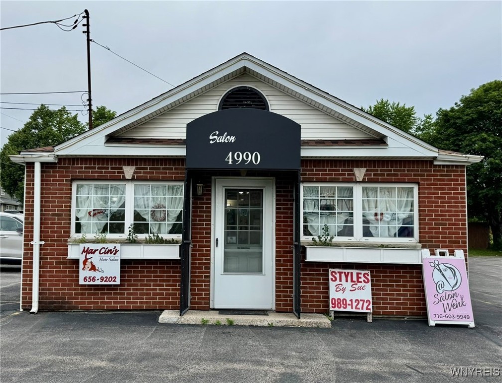 photo Aytgjn4V5LEEg: 4990 Broadway, Lancaster NY 14043
