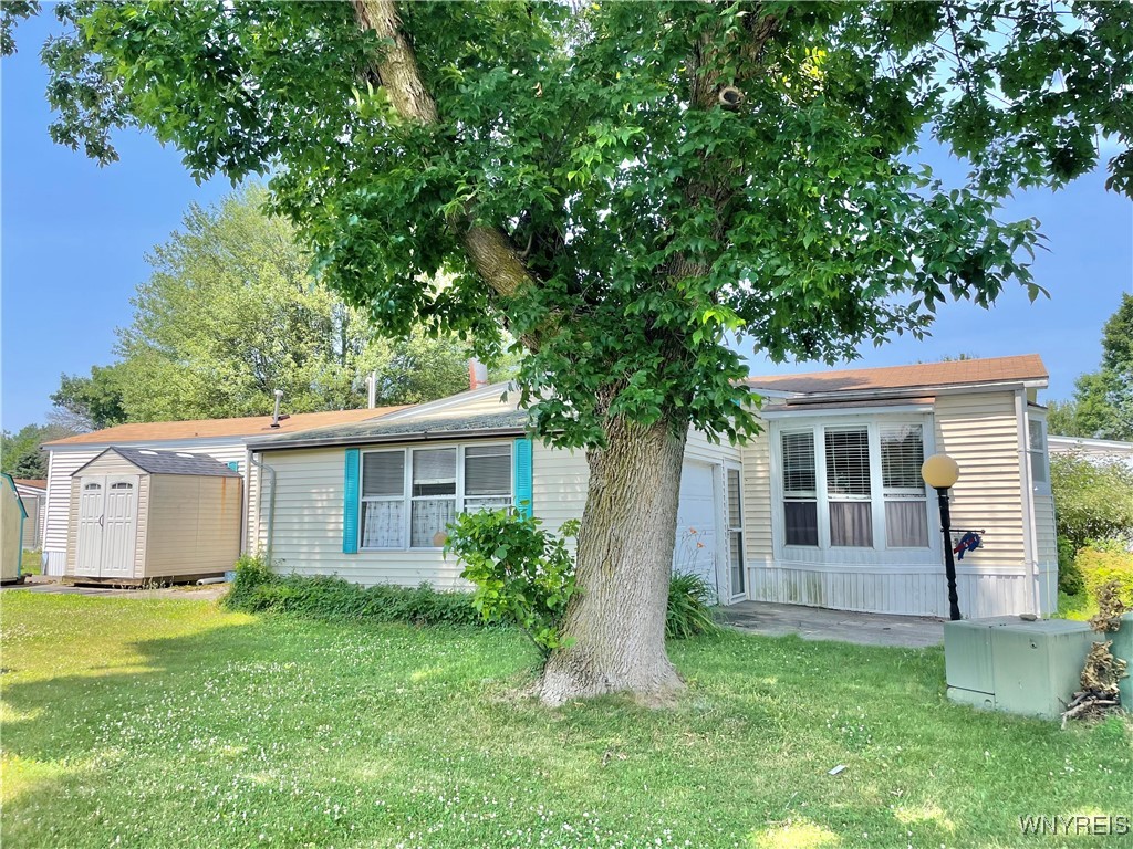 photo undefined: 62 Marseille Avenue, West Seneca NY 14224