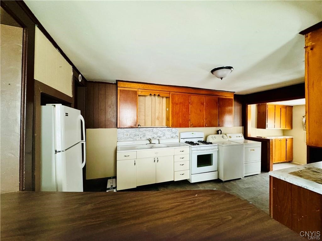 photo 2 : 416/418 Coffeen Street, Watertown City NY 13601