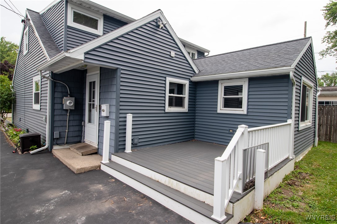 photo 3 : 153 Peinkofer Drive, Cheektowaga NY 14225