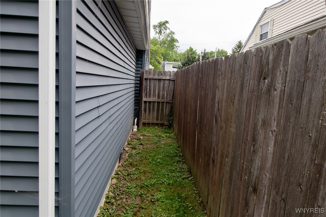 photo 4 : 153 Peinkofer Drive, Cheektowaga NY 14225