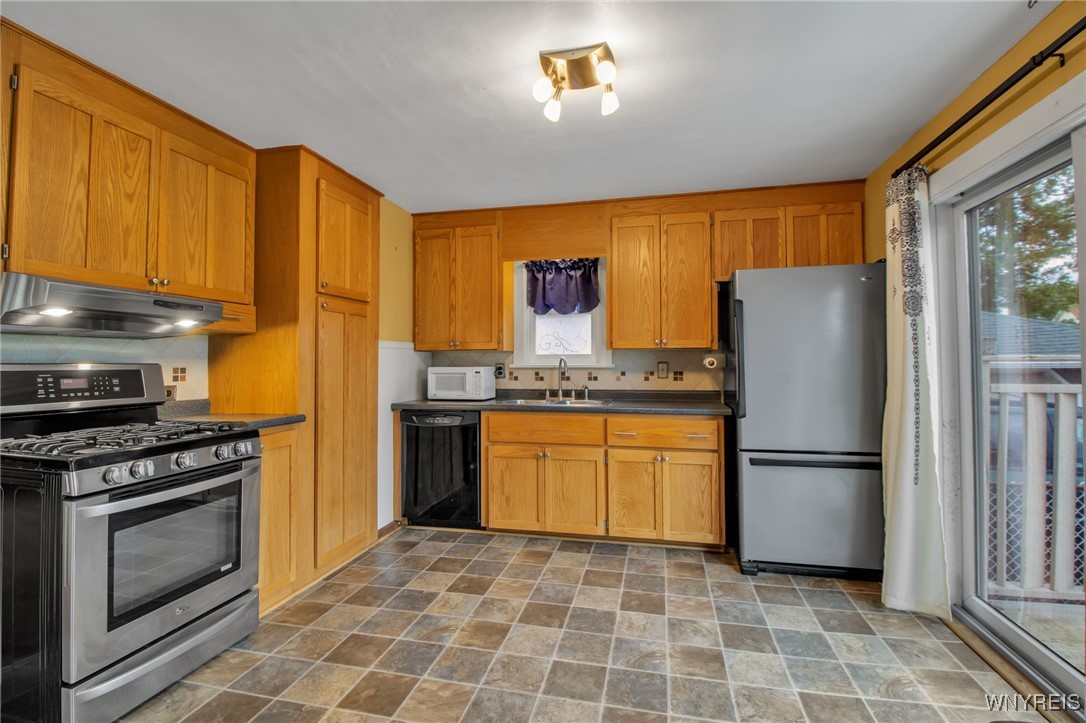 photo undefined: 46 Central Boulevard, Cheektowaga NY 14225