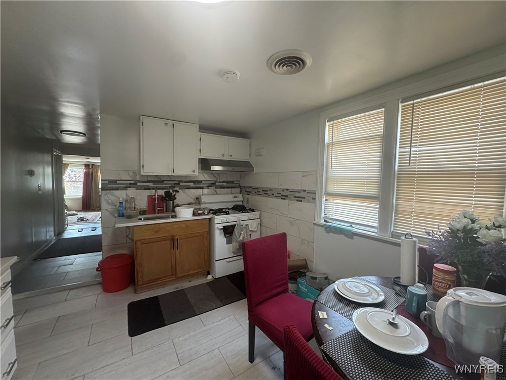 photo 3 : 38 Langmeyer Avenue, Buffalo NY 14215