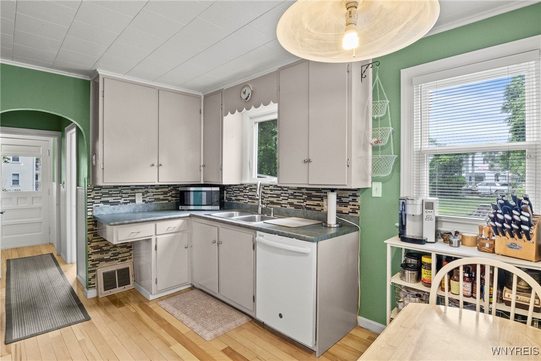 photo ZGvvwGkxawWmSW35eMdVtifViW9ZRvH96sQY: 255 South 2nd Street, Lewiston NY 14092