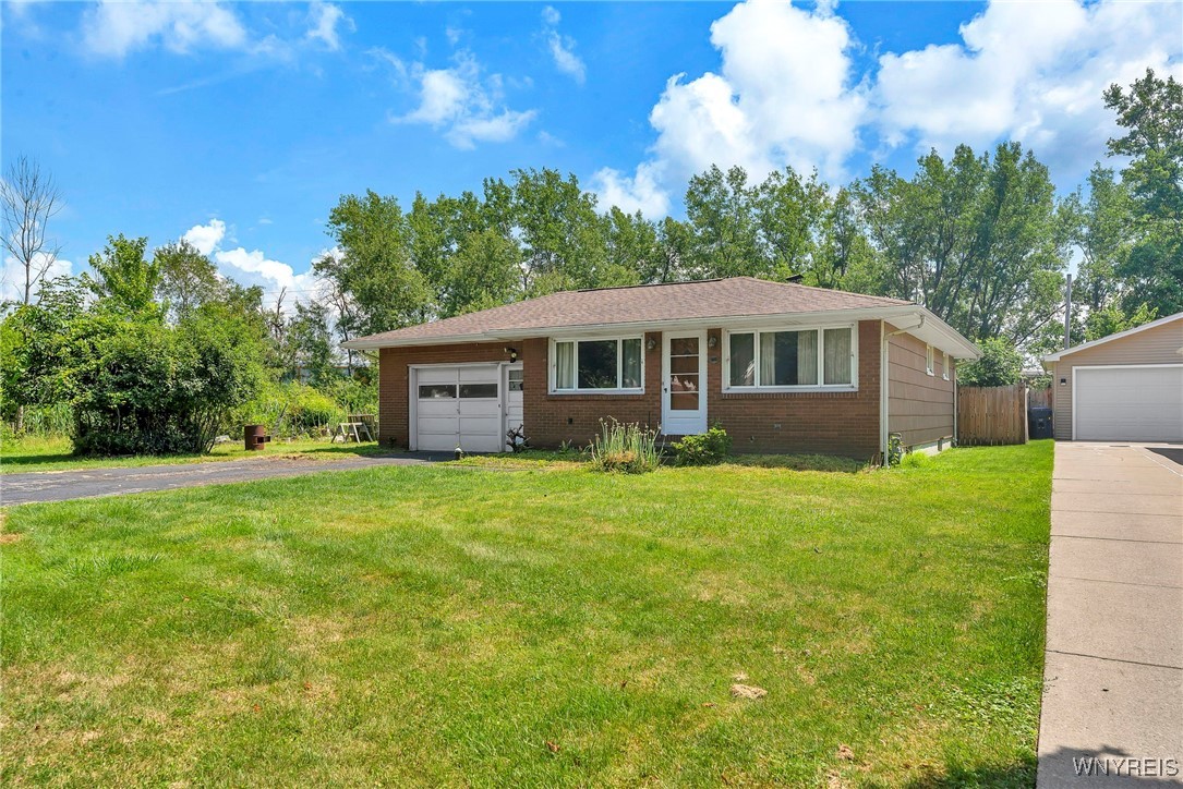 photo 2 : 85 Pacific Avenue, Lackawanna NY 14218