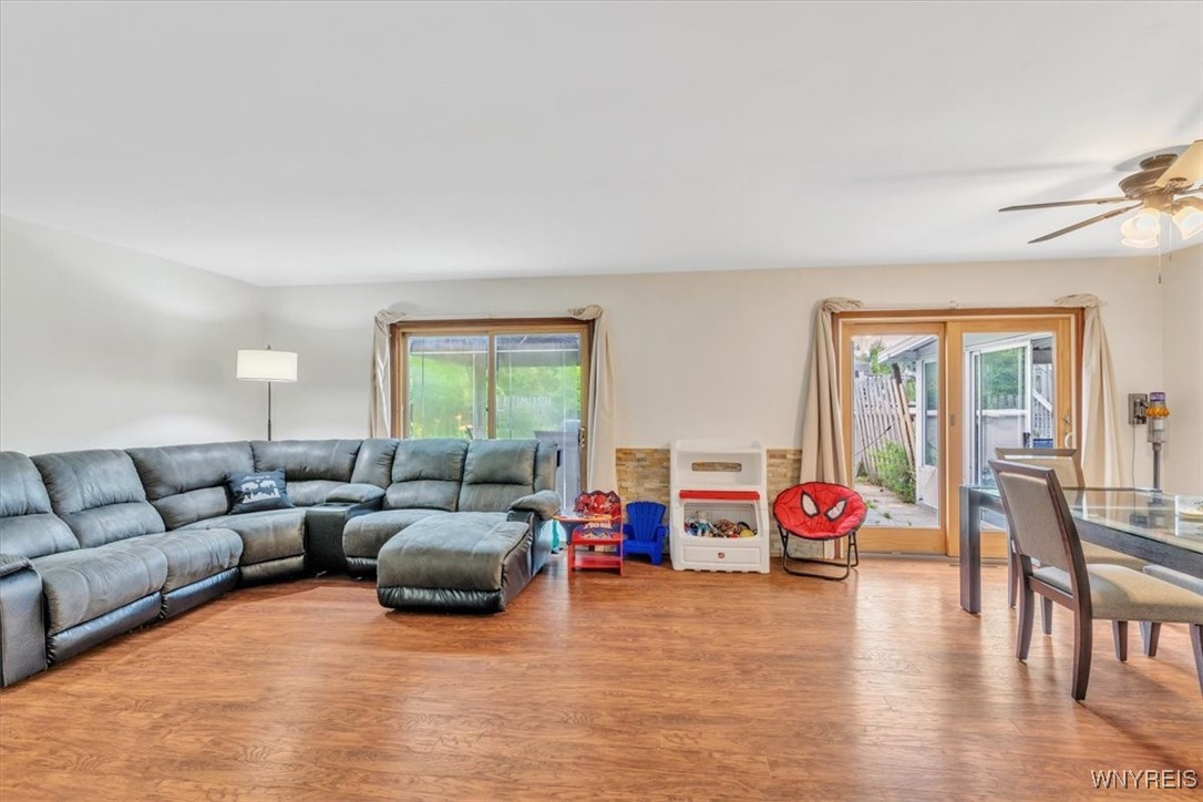 photo 2 : 108 Susan Drive, Cheektowaga NY 14043