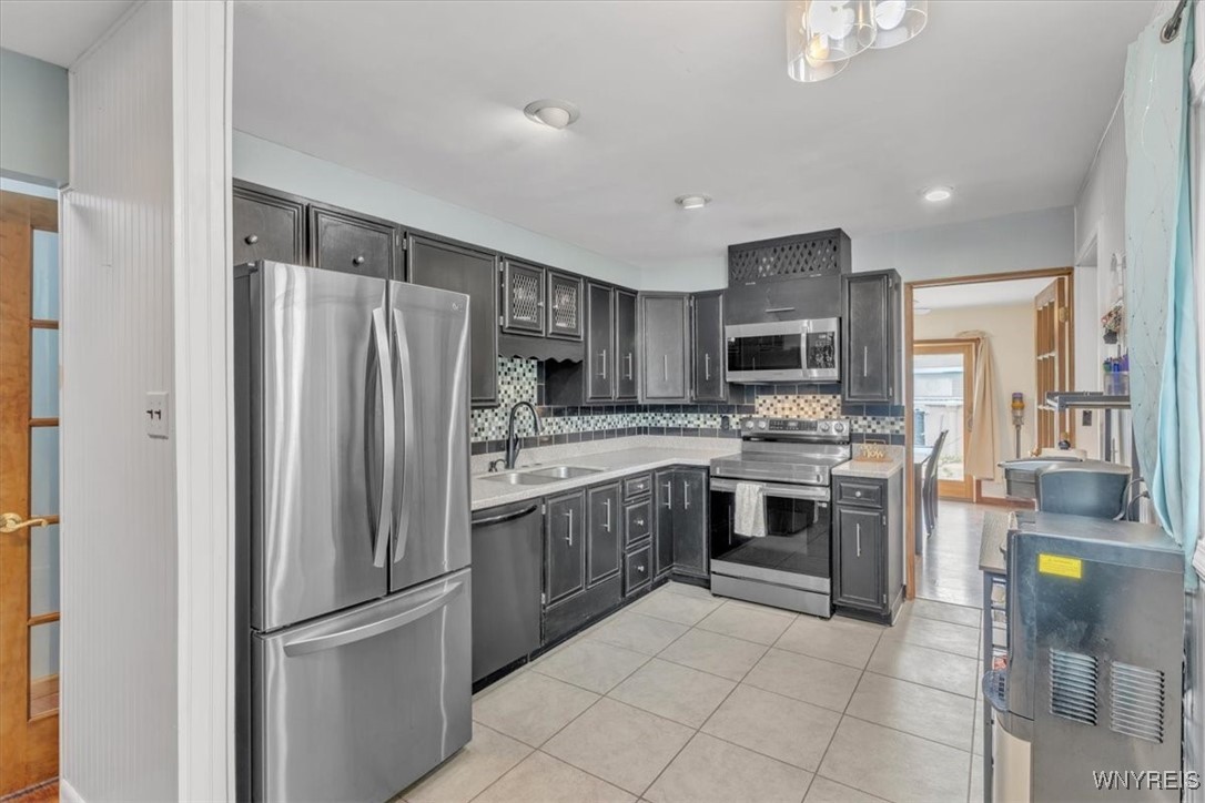 photo 4 : 108 Susan Drive, Cheektowaga NY 14043
