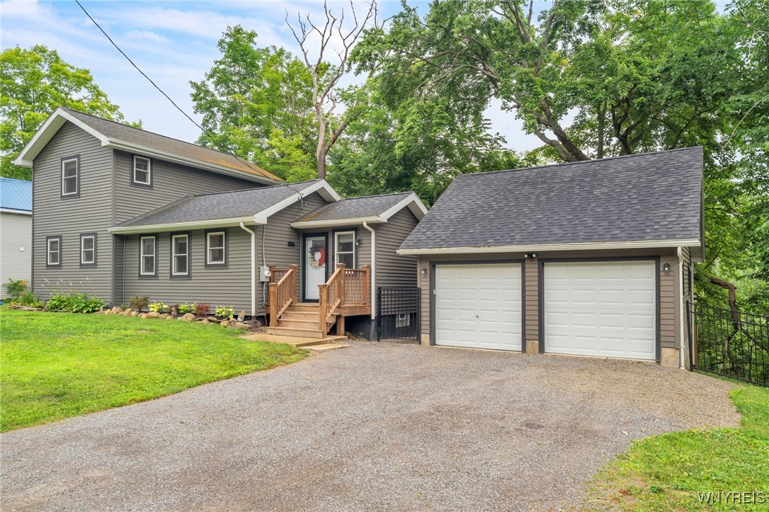 photo 6xTU: 737 West Falls Road, Aurora NY 14170