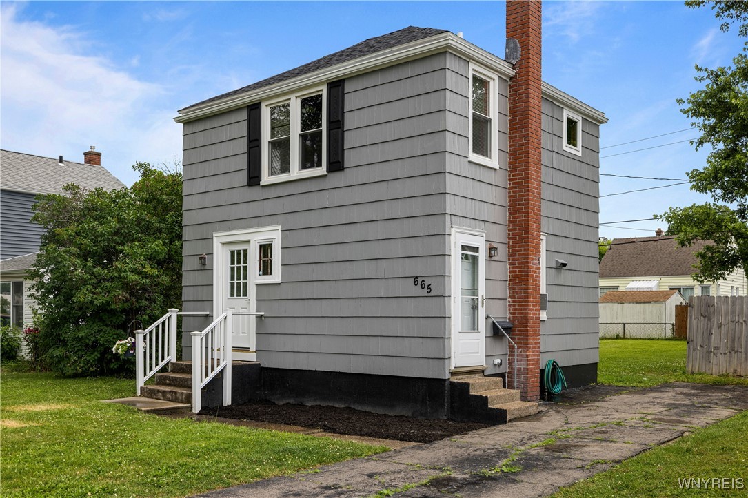 photo undefined: 665 76th Street, Niagara Falls NY 14304