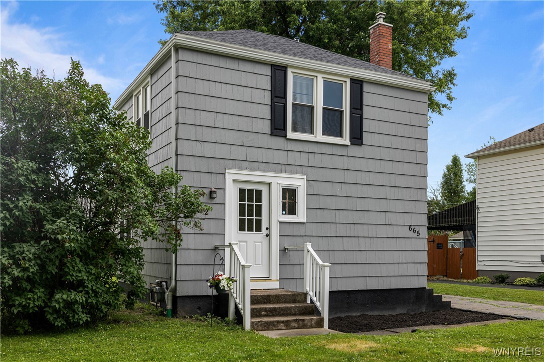 photo 2 : 665 76th Street, Niagara Falls NY 14304