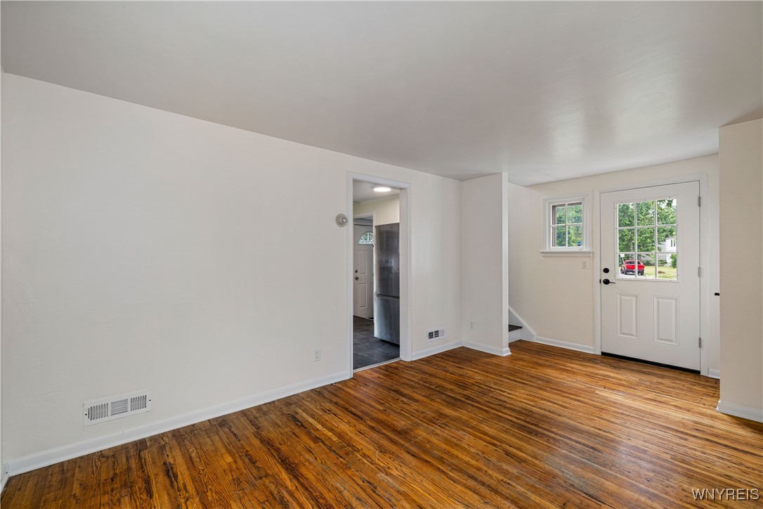 photo 3 : 665 76th Street, Niagara Falls NY 14304
