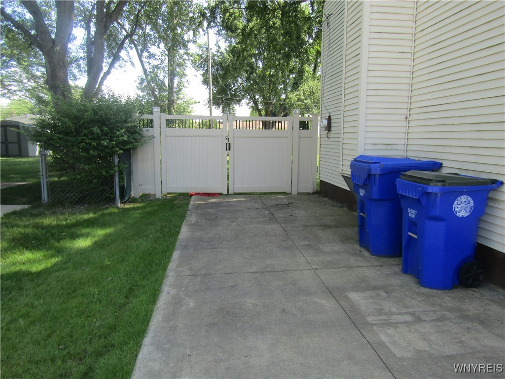 photo tyQ3oQBrFUl0MOF84wsHmh9h4HnJiWqdWIUpzUyhY: 131 Tim Tam, West Seneca NY 14224