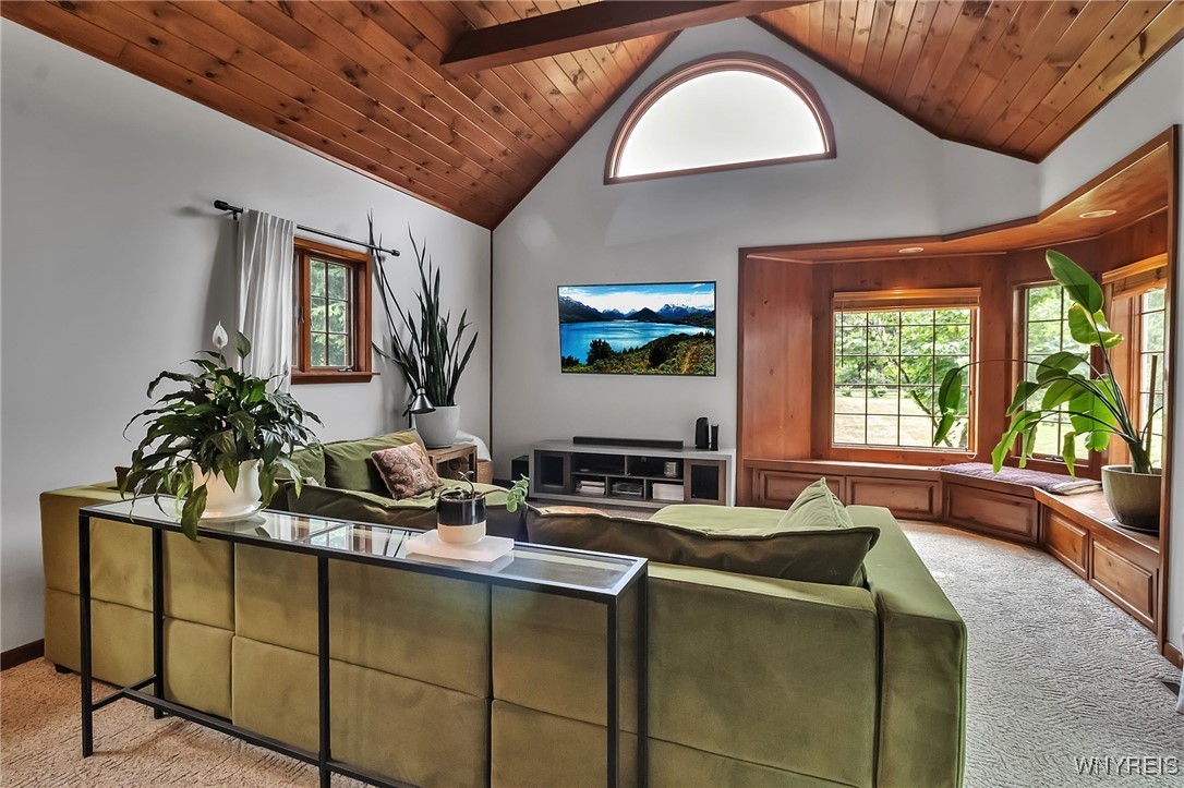 photo HF7JdfTrzPKUaAM9Ec: 65 Deepwood Drive, Aurora NY 14052