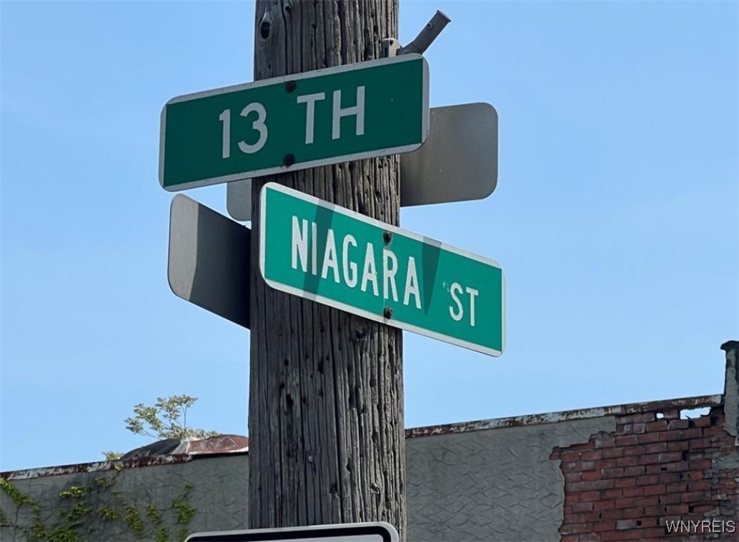 photo 3 : 1602 Niagara Street, Niagara Falls NY 14303