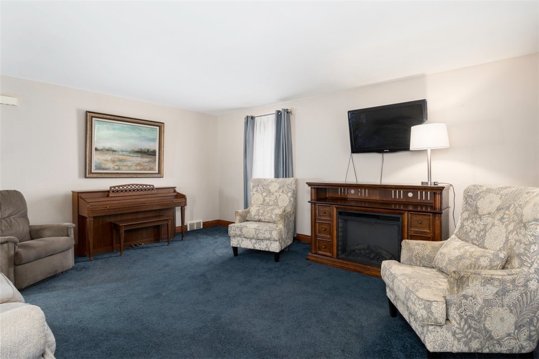 photo 3 : 269 Michael Avenue, Cheektowaga NY 14212