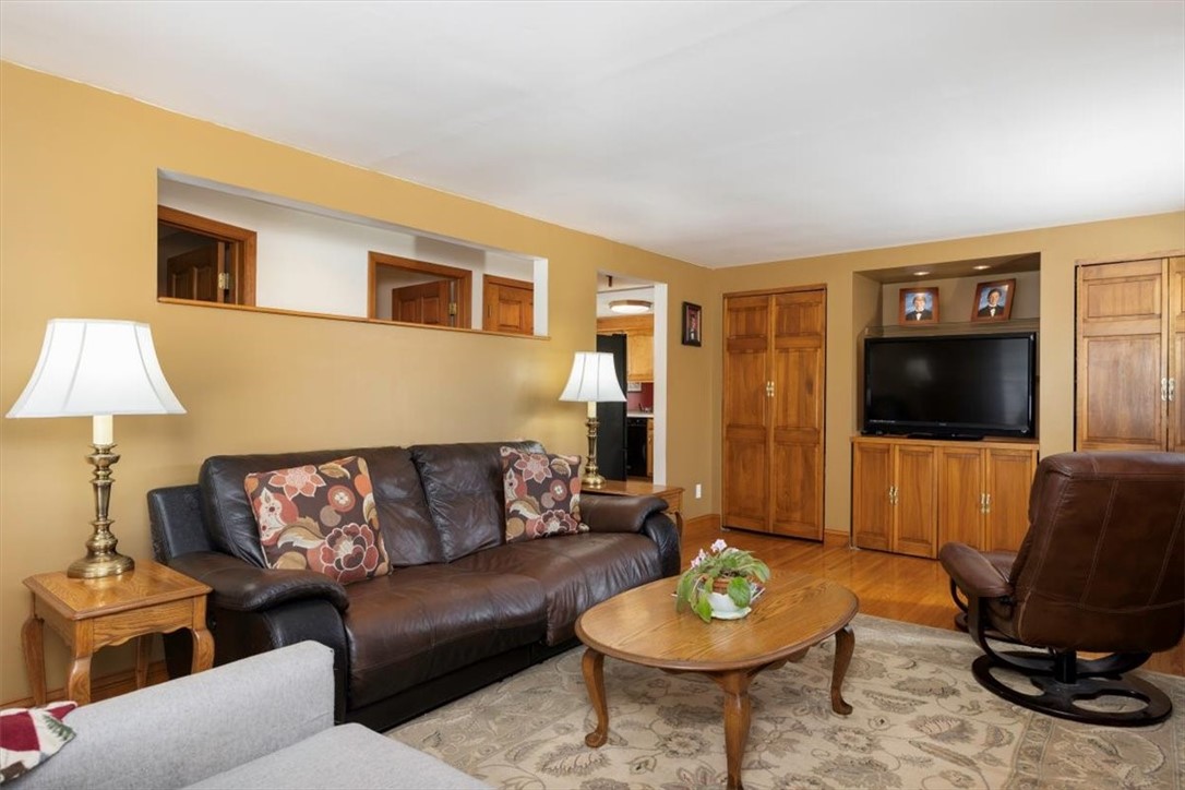 photo undefined: 73 Judith Drive, Cheektowaga NY 14227