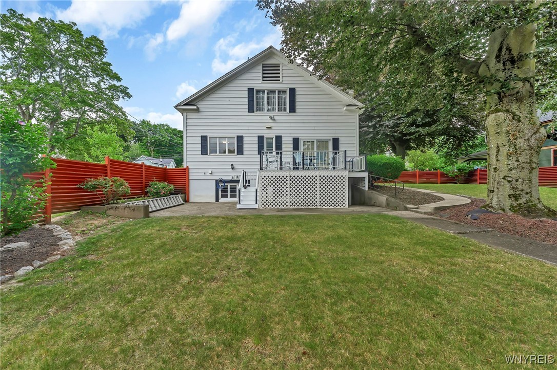 photo 3 : 28 Bloomingdale Avenue, Newstead NY 14001