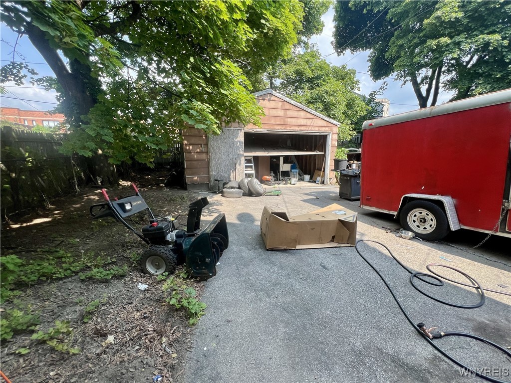 photo undefined: 31 Worcester Place, Buffalo NY 14215