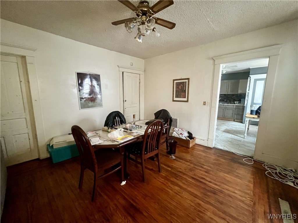 photo 4 : 31 Worcester Place, Buffalo NY 14215