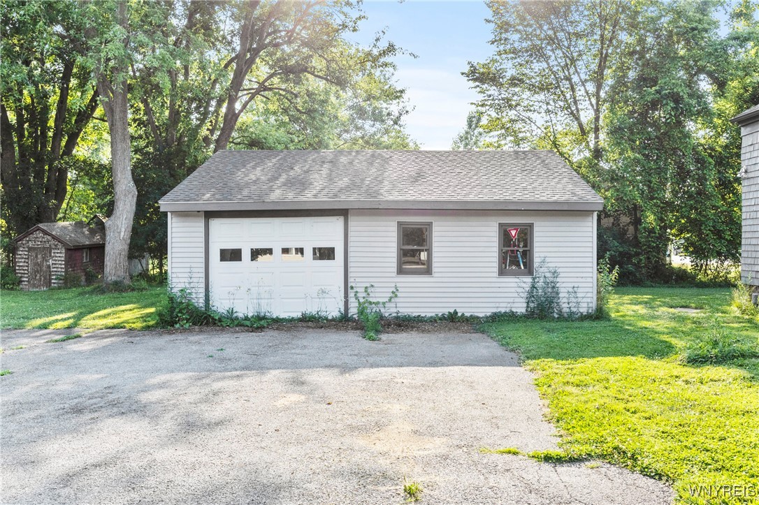 photo 3 : 4603 South Park Avenue, Hamburg NY 14075
