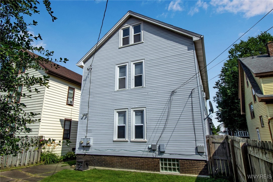 photo 2 : 82 Rutland Street, Buffalo NY 14220