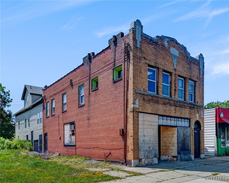 photo 4 : 2960 Bailey Avenue, Buffalo NY 14215