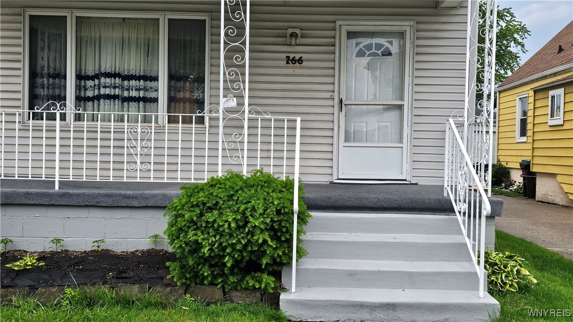 photo 2 : 266 Lackawanna Avenue 2, Cheektowaga NY 14212