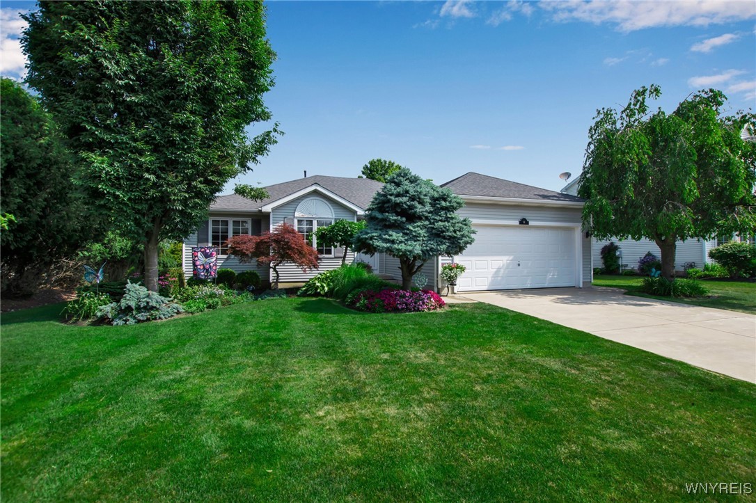 photo undefined: 14 Nottingham Lane, Lancaster NY 14086