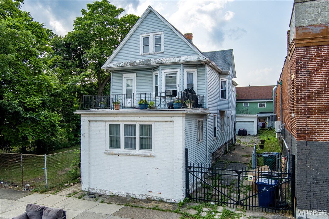 photo tshU: 180 Rhode Island Street, Buffalo NY 14213
