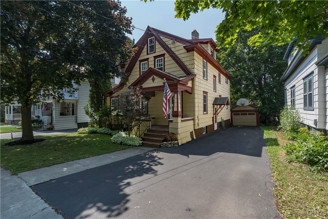 photo 2 : 155 Chestnut Street, Watertown City NY 13601
