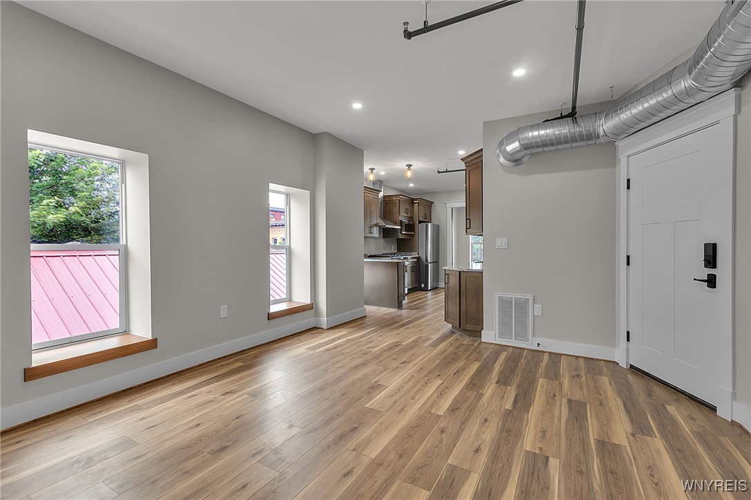 photo 4 : 367 Connecticut Street 2, Buffalo NY 14213