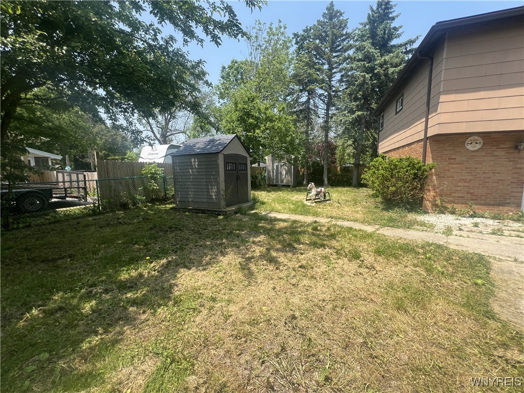 photo cHMr-dxRkR2Zl39O0p95AHsOm8jbbkE: 820 Cayuga Creek Road, Cheektowaga NY 14227