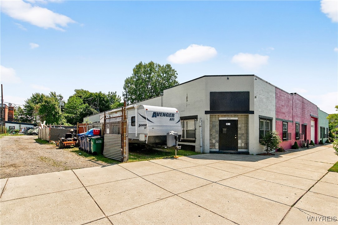 photo aUvPI6RHZNRz2w: 405 Rhode Island Street, Buffalo NY 14213