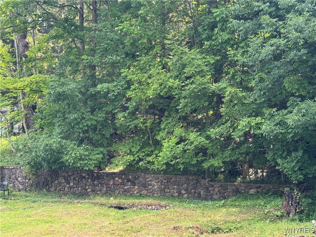 photo ar-A6W0tUs: 770 West Falls Road, Aurora NY 14170