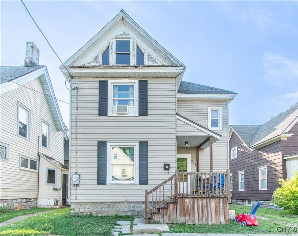 photo oTm4zmiUWFvQ1fLBv8BsJK026b: 218 South Rutland Street, Watertown City NY 13601